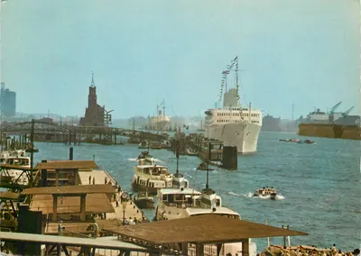Hamburgo — Navio de passageiros na Ponte Transatlântica — Deutsche Bundespost