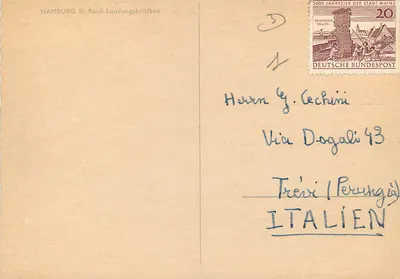 Hamburgo - St. Pauli Landungsbrücken — editor desconhecido, número de série não visível — Verso