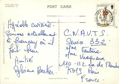 Petit Bot Bay — Guernesey, C.I. — Publicado pela Guernsey Press Co. Ltd. & Impresso por E.T.W. Dennis & Sons Ltd., Scarborough & Londres — Verso