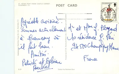 St. Peter Port — vista do castelo de Cornet — Guernesey, C.I. — editor E.T.W. Dennis & Sons Ltd. — Verso