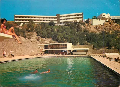 Al Hoceima - A piscina do centro balnear — editor Angle rues de Dinant e St Saéns, n° 963.004