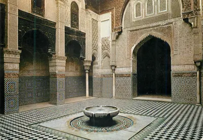 Cour interne da Mdersa Attarine — Fès — edição SochePress