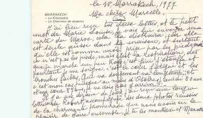 Marrakech — Torre da Koutoubia e charmeur de serpents — Itauchlor — Verso