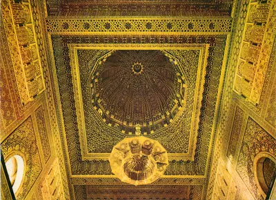 Rabat - O Mausoléu de Mohammed V — Domos e teto da sala do túmulo — Exclusividade Sochopress, Casablanca