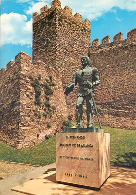 Estatua de D. Fernando, 2º duque de Bragança — 500º aniversário da cidade — Bragança, Portugal
