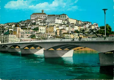 Coimbra — Vista parcial e ponte sobre o rio Mondego — Portugal Turístico