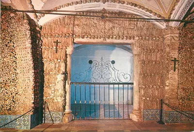 Capela dos Ossos — Évora — Portugal — editor Centro de Caridade, Porto