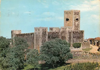 Sabugal (Beira Alta-Portugal) — O Castelo (século XIII) — editor LOTOY