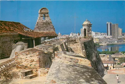 Castelo de San Felipe — Plaza de Armas com campanário — Ediciones Guiturcol, Colômbia, n° GCA 155