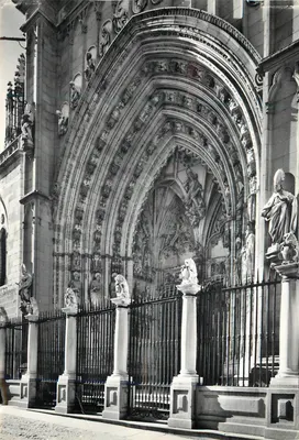 Cathédrale Porte des Lions — Toledo — Éditions DOMÍNGUEZ Madrid n° 1012