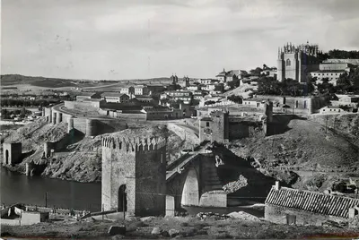 Toledo — Vue partielle du pont de San Martín — Éditeur L. Arribas, n°2