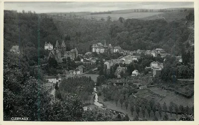 Clervaux — visão panorâmica do vilarejo e do castelo — Photo J. Kaenmeler, Wiltz
