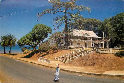 Vista da residência Beau Soleil em Sainte-Marie — Reunião — editor Graphoprint Forello, n°80