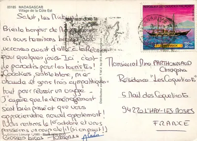 Wioska na Wschodnim Brzegu — Madagaskar — Wydawnictwo Lémurie, nr 00185 — Rewers