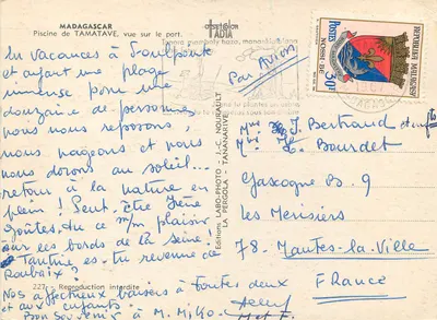 Basen w TAMATAVE, widok na port — Madagaskar — Wydawnictwo LABO-PHOTO - J.-C. NOURAILLT — Rewers