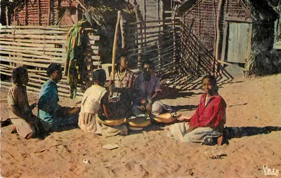 Sul de Madagascar — Aldeia de Vezo — Edição IRIS