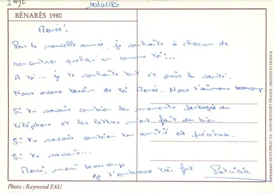 Kobieta w modlitwie — Bénarès 1980 — Fotografia: Raymond FAU — Rewers