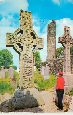 High Cross and Round Tower — Monasterboice, Co. Louth, Irlanda — Penman Cards