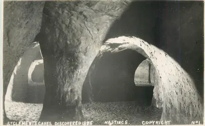 Cavernas de São Clemente — descobertas em 1826 — Hastings, copyright N°1