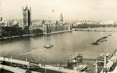 O rio Thames em Londres — Abadia de Westminster e as Salas do Parlamento — Valentine & Sons, Ltd., Dundee and London, n° 5059