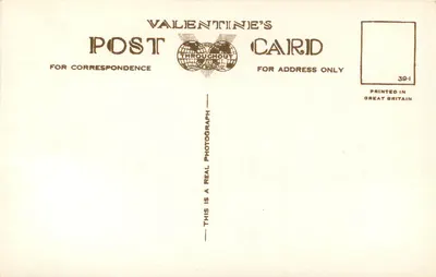 O Palácio de Holyroodhouse — vista aérea — Valentine's Postcard n° E4759 J.V. — Verso