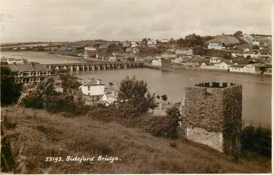 Most w Bideford — widok na rzekę i miasto — Sweetman & Son Ltd, seria 55193
