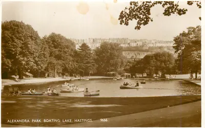 Alexandra Park Boating Lake, Hastings — 9666 — Real Photo Copyright