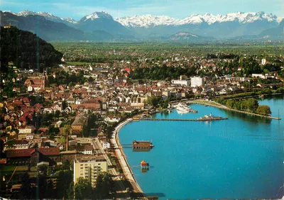 Bregenz no Lago de Constança com montanhas suíças — Bregenzer Festspiele 1969 — Färbaufnahme und Verlag, Número 254