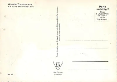 पारंपरिक वस्त्रों का समूह — Wipptaler Trachtengruppe Matrei am Brenner, Tirol — प्रकाशक Tiroler Kunstverlag, संख्या 23 — पीछे