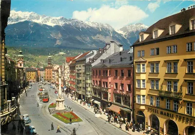 Innsbruck — Maria-Theresien-Straße com montanhas nevadas — FOTO RISCH-LAU, n° 4068