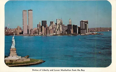 Statua Wolności i Dolny Manhattan z Bay — widok z bay — wydawca nie widoczny — Rewers
