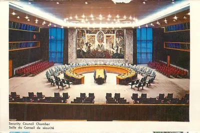 Sala do Conselho de Segurança — Sala da Assembleia Geral (vista lateral) — Editor não identificado