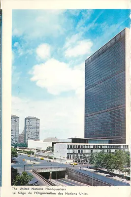 Sede das Nações Unidas — Vista externa e hall da Assembleia Geral — Editor não visível