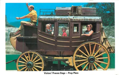 Etapa do Processo dos Visitantes — Prop Plaza — Universal Studios