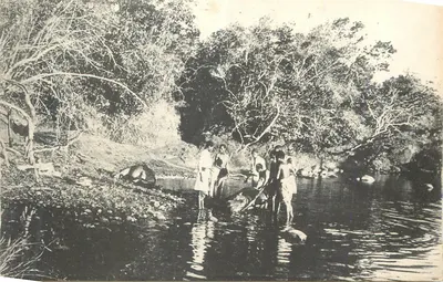 Caça ao hipopótamo — Etiópia — publicada por E. H. Schrenzel (Addis-Abeba)