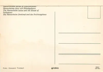 Estátua de Mannerheim e o Parlamento — Finlândia — editor Grako — Verso