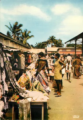 Mercado de Port-Gentil — Gabon — editor IRIS