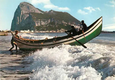 O Rocher de Gibraltar — vista marítima com pescadores — Garcia Garrabella & Cia. n°35