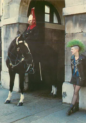Stróż konny i kobieta z mohawk — Real London, seria nr 616