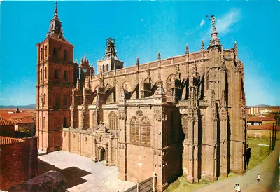 Astorga — Catedral da Anunciação — Edições Madrileñas, R. Rincón - León