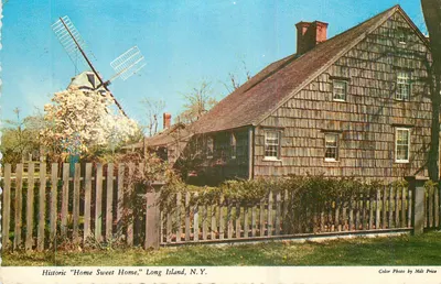 Histórico "Home Sweet Home," Long Island, N.Y. — Foto colorida por Milt Price