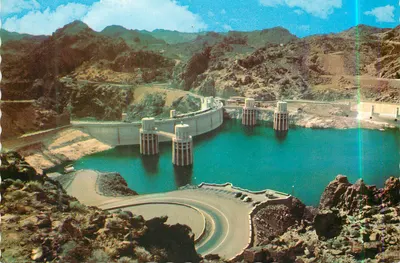 Face amontante do barragem Hoover — vista do lado da Arizona — Continental card