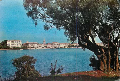 Poreč — vista do porto — editor KOMPAS (Mally)