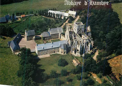 Abadia de Hambye — vista aérea — Edições Dubray, n°306/50