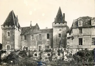 St-Jean-de-Côle (Dordogne) — Castelo visto do Parque — Combiér Imp. Macon (S.-et-L.)