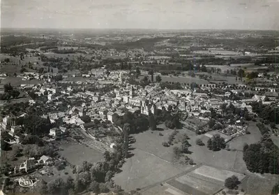 Thiviers (Dordogne) — Vista panorâmica aérea — Comité Aériennes 'CIM' Villeneuve-sur-Lot