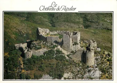 O Castelo de Aguilar — Fortaleza de Aguilar — Éditions & Impressions Combier, Macon