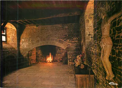 Abadia de Hambye — A cozinha — Edições Combier - Macon