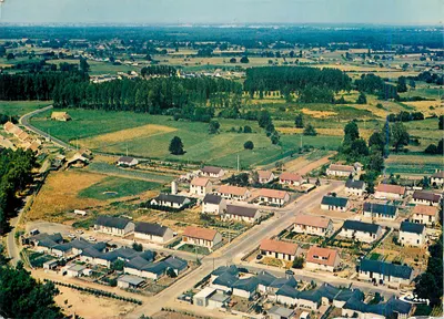 Mezeray (Sarthe) — Cité des Bruyères — Editor: Combier Imprimeur Mâcon