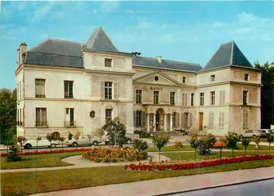 Prefeitura de Clichy-sous-Bois — editor Combiér Impressor, n° 33190